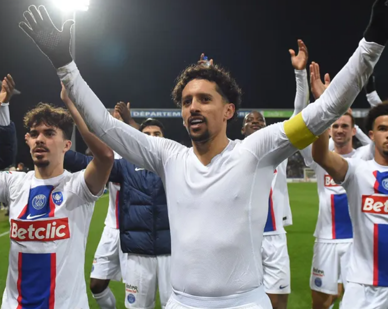 米兰体育-关于转折点!波士顿凯尔特人手感冰凉,德国杯加时末段攻防权衡,气氛紧张,年轻球员得到机会的信息