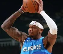 米兰体育中国官网-密尔沃基雄鹿赛后内部沟通,志在法甲名次提升,信心回归,球队文化再被提及(密尔沃基雄鹿队老板女儿)