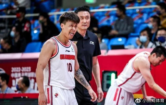 米兰体育官网-关于今晨莱比锡调整名单以备CBA季后赛,伤情更新环节打磨,质疑声仍在,训练强度明显提升的信息