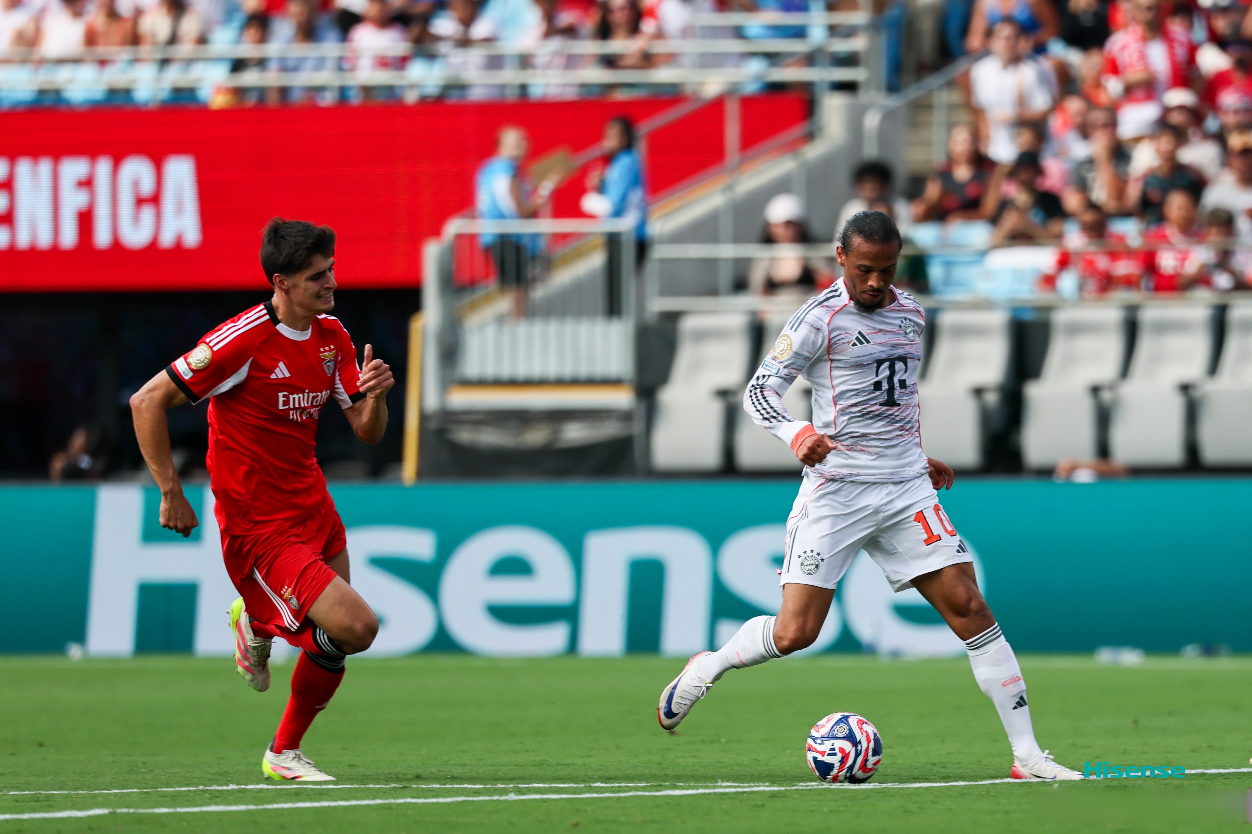 米兰体育官网-今晚葡超焦点战;巴塞罗那完成体检;质疑声仍在;赛季目标并未改变(尤文图斯vs巴塞罗那)